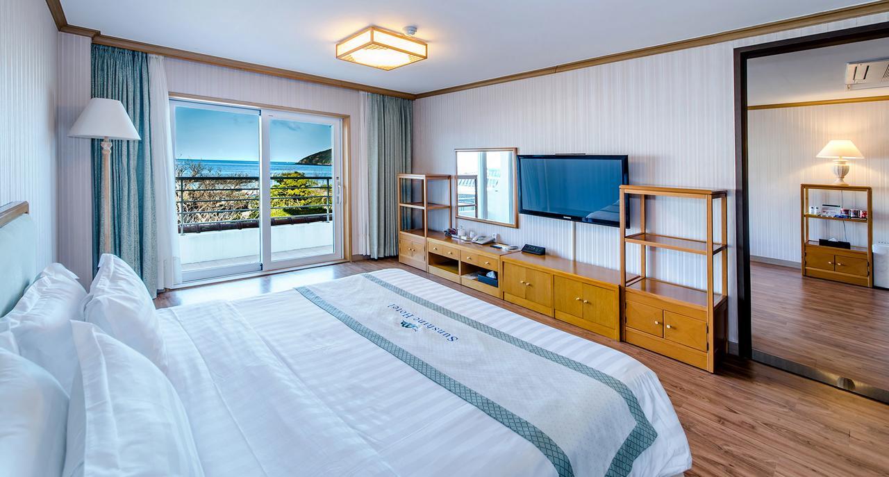 Sunshine Hotel
